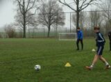 Training S.K.N.W.K. JO16-1 van zaterdag 18 december 2021 (11/77)